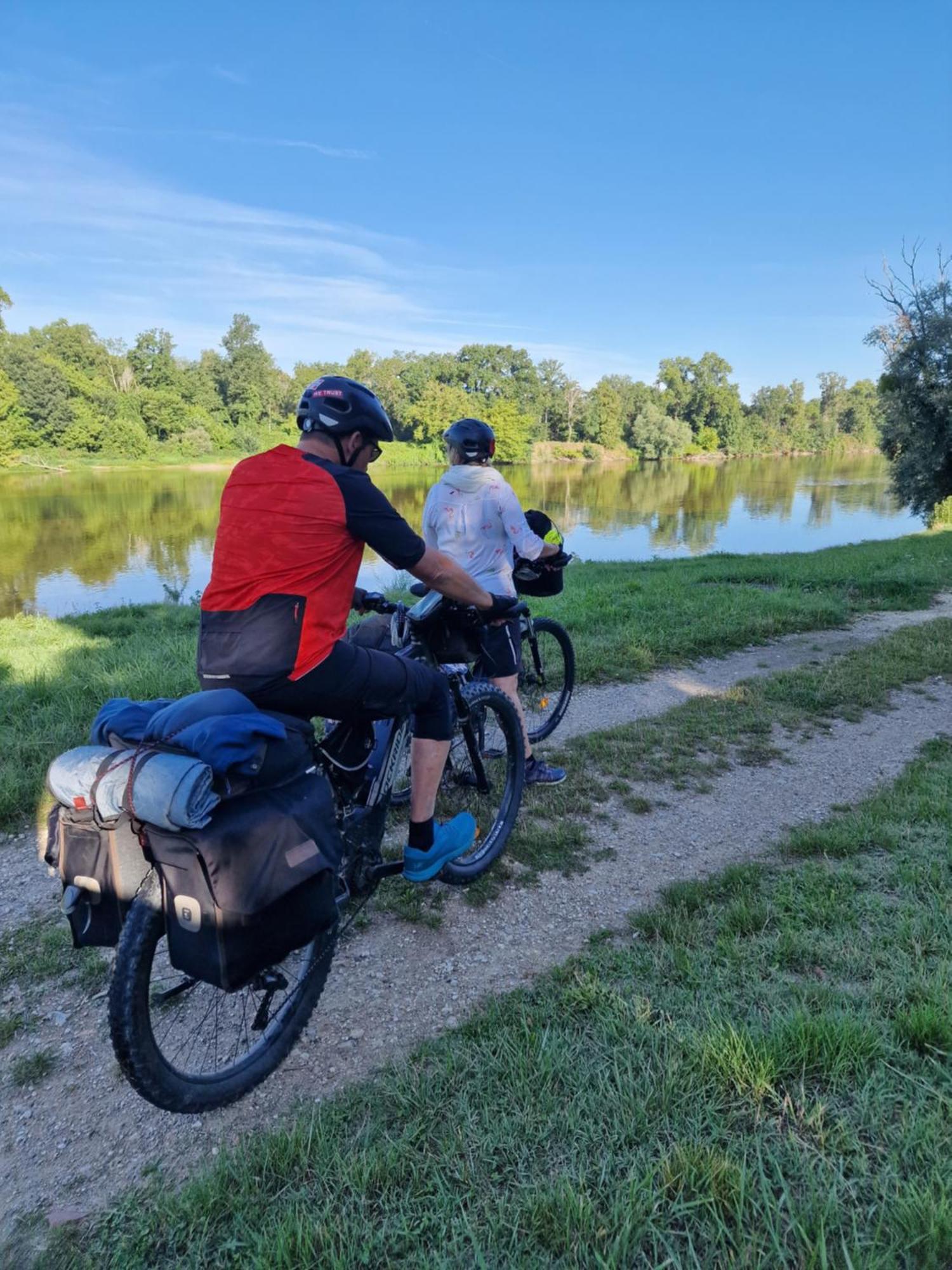 Chambre D'Hotes "Au Bord De Loire" La Marche Экстерьер фото